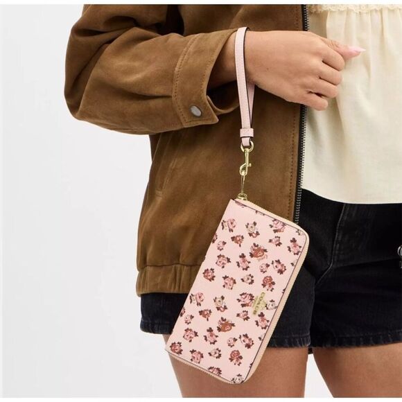 NWT ❤️ Coach Long Zip Around Wallet With Rosette Print Wristlet CZ329 - Picture 5 of 7
